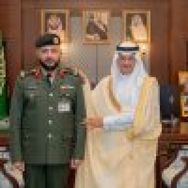 محافظ الأحساء يقل د الخليفة رتبته الجديدة ويؤكد الترقية حافز لمواصلة العطاء لخدمة الوطن محافظ الأحساء يقل د الخليفة رتبته الجديدة ويؤكد الترقية حافز لمواصلة العطاء لخدمة الوطن
