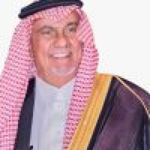 عميد أسرة آل مشيط يرفع أسمى التهاني وخالص التبريكات لأمير عسير بمناسبة الثقة الملكية الكريمة بالتمديد له 4 سنوات