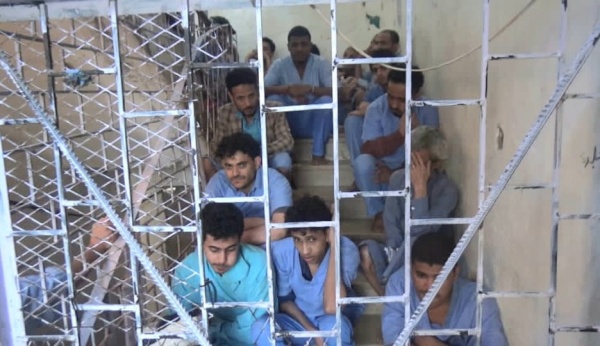 صراع حوثي على مليارات الزكاة خلاف بين قرشة و أبو نشطان يكشف أزمة سهم الغارمين وملف السجناء صراع حوثي على مليارات الزكاة خلاف بين قرشة و أبو نشطان يكشف أزمة سهم الغارمين وملف السجناء