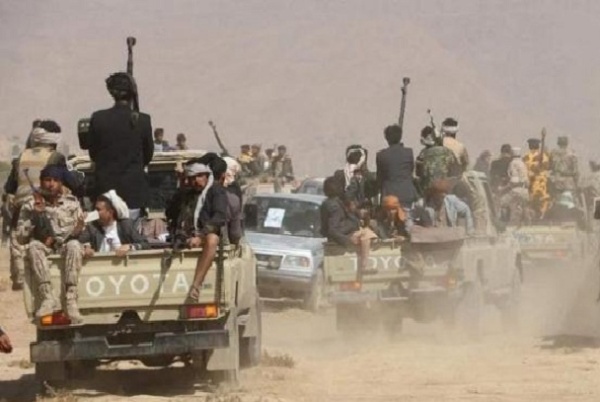 مليشيات الحوثي تدفع بتعزيزات عسكرية جديدة شمال تعز مليشيات الحوثي تدفع بتعزيزات عسكرية جديدة شمال تعز