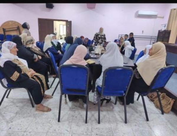 ورشة توعوية في بيتا حول الحقوق القانونية للنساء في قضايا الأحوال الشخصية والميراث