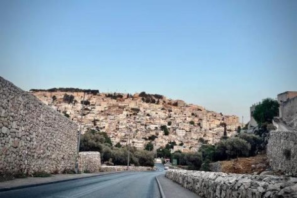محافظة القدس دعوى مالية بقيمة مليون ونصف شيقل ضد عائلة الرجبي محافظة القدس دعوى مالية بقيمة مليون ونصف شيقل ضد عائلة الرجبي