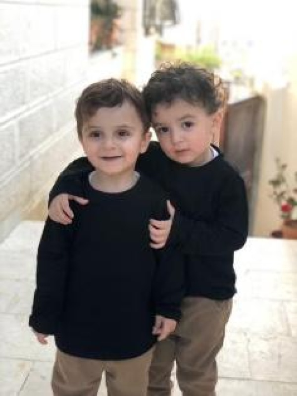 إنجاز طبي فلسطيني الدكتور محمود رزيقات يحدد طفرة وراثية مسببة لمرض نادر لدى عائلة فقدت 13 طفل ا إنجاز طبي فلسطيني الدكتور محمود رزيقات يحدد طفرة وراثية مسببة لمرض نادر لدى عائلة فقدت 13 طفل ا