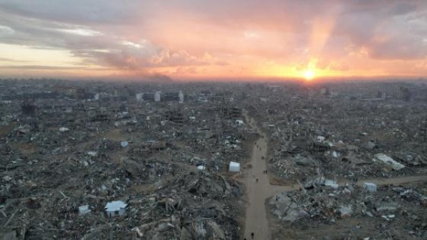 إسرائيل توافق رسميا على إدخال مجلس السلام والقوة الدولية إلى غزة إسرائيل توافق رسميا على إدخال مجلس السلام والقوة الدولية إلى غزة