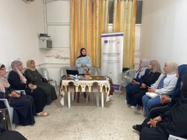 جمعية المرأة العاملة الفلسطينية للتنمية تنفذ تدريب ا لتعزيز المواطنة وبناء المبادرات المجتمعية لعضوات مجلس الظل في ترقوميا جمعية المرأة العاملة الفلسطينية للتنمية تنفذ تدريب ا لتعزيز المواطنة وبناء المبادرات المجتمعية لعضوات مجلس الظل في ترقوميا
