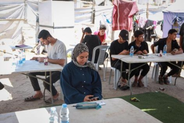 الثانوية العامة في غزة بين عدالة التقييم وفجوة الفرص التي خلفتها الحرب الثانوية العامة في غزة بين عدالة التقييم وفجوة الفرص التي خلفتها الحرب
