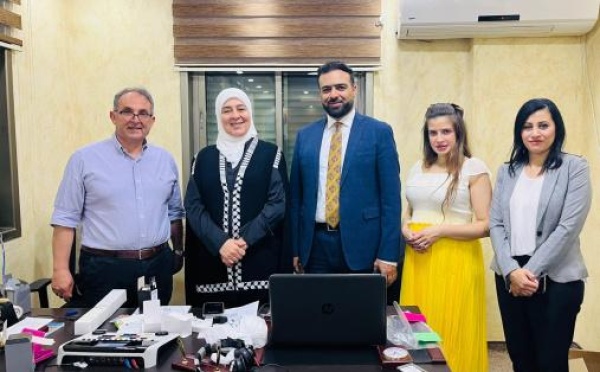 غنام تسل م سماعات طبية لعشرات المستفيدين وتعيد الأمل لأطفال عائلة كاملة بدعم من palpay غنام تسل م سماعات طبية لعشرات المستفيدين وتعيد الأمل لأطفال عائلة كاملة بدعم من palpay