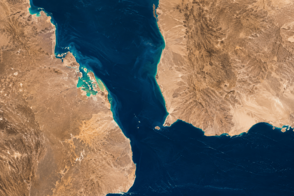 التايمز تحذ ر قرار السعودية المقبل في اليمن سيهز العالم ويشعل أسعار النفط التايمز تحذ ر قرار السعودية المقبل في اليمن سيهز العالم ويشعل أسعار النفط