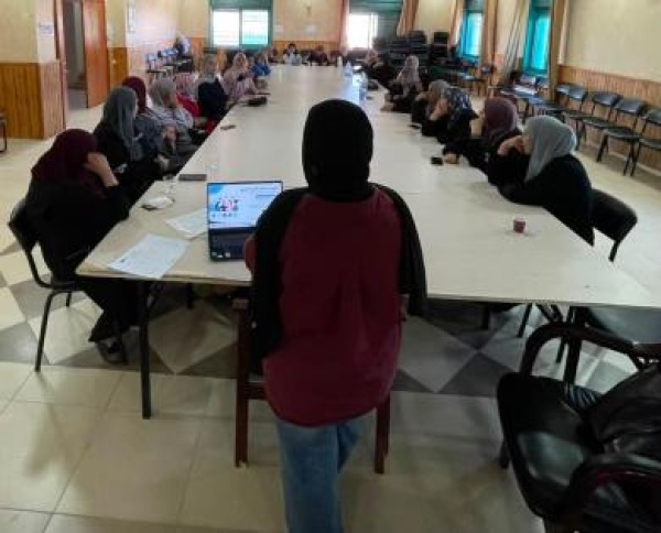 جمعية المرأة العاملة الفلسطينية للتنمية تنفذ ورشة توعوية حول الصمود المجتمعي وأهمية المبادرات المحلية في تقوع جمعية المرأة العاملة الفلسطينية للتنمية تنفذ ورشة توعوية حول الصمود المجتمعي وأهمية المبادرات المحلية في تقوع