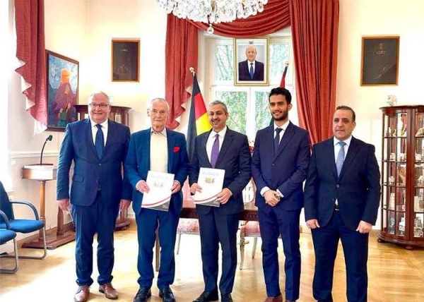 اليمن يستعيد قطعتين أثريتين من ألمانيا باتفاق رسمي يحفظ حق استعادتهما اليمن يستعيد قطعتين أثريتين من ألمانيا باتفاق رسمي يحفظ حق استعادتهما