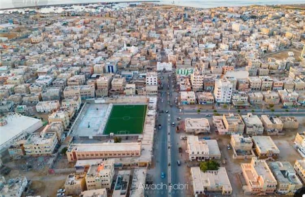 الشحر تشهد هدوء ا حذر ا بعد احتواء الاشتباكات وانتشار أمني مكثف لتأمين المدينة