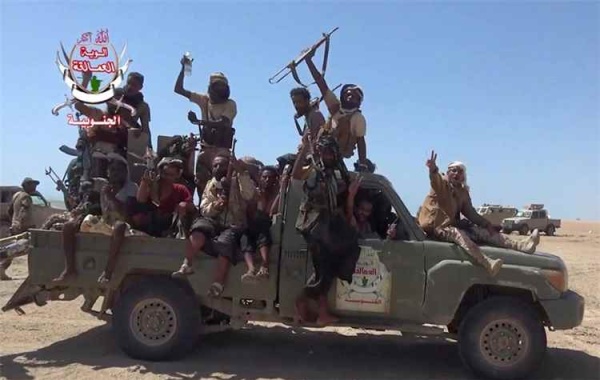 قوات العمالقة الجنوبية تعلن القضاء على آخر سرية من لواء حوثي في لحج قوات العمالقة الجنوبية تعلن القضاء على آخر سرية من لواء حوثي في لحج