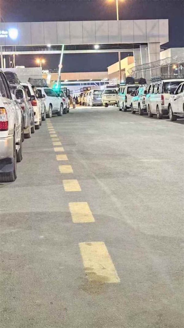تنبيه عاجل للمسافرين عبر الوديعة بشأن عدد الركاب المسموح في المركبات تنبيه عاجل للمسافرين عبر الوديعة بشأن عدد الركاب المسموح في المركبات