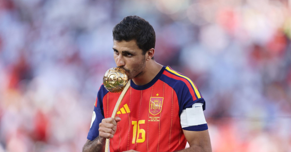 رودري قد يحل أكبر أزمة في برشلونة قبل الموسم الجديد رودري قد يحل أكبر أزمة في برشلونة قبل الموسم الجديد