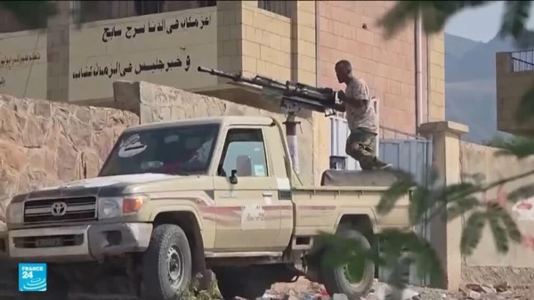 الحوثيون يتهمون السعودية باستهداف محافطات يمنية بغارات جوية وصواريخ كروز