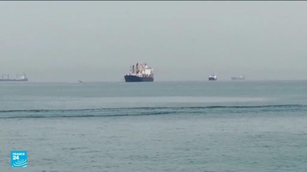 انفراجة في مضيق هرمز عبور أولى الناقلات يسبق توقيع اتفاق واشنطن وطهران