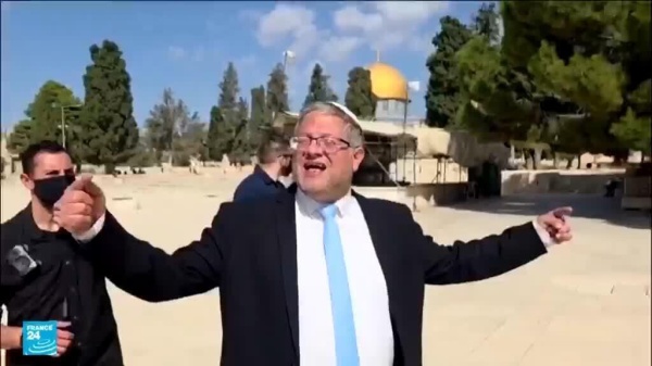 اقتحامات الأقصى تتصاعد وقيود إسرائيلية مشددة على تحركات الفلسطينيين اقتحامات الأقصى تتصاعد وقيود إسرائيلية مشددة على تحركات الفلسطينيين
