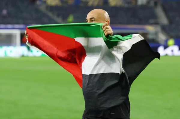 تعليق لافت من مرتضى منصور على موقف حسام حسن مع فلسطين ماذا قال
