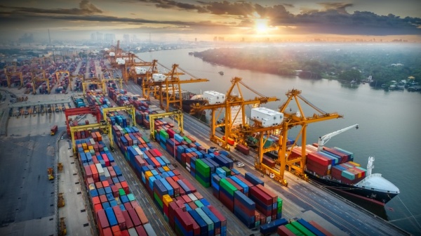 الأردن موانئ العقبة تواصل أعمالها التشغيلية بشكل اعتيادي دون توقف الأردن موانئ العقبة تواصل أعمالها التشغيلية بشكل اعتيادي دون توقف