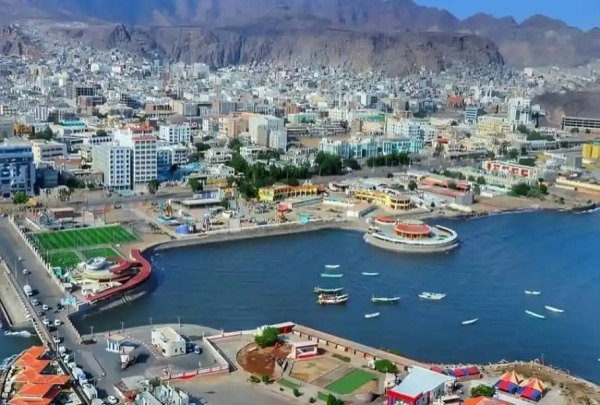 وفاة طفل بعد أيام من دخوله مستشفى في عدن إثر تعرضه للاختناق وفاة طفل بعد أيام من دخوله مستشفى في عدن إثر تعرضه للاختناق