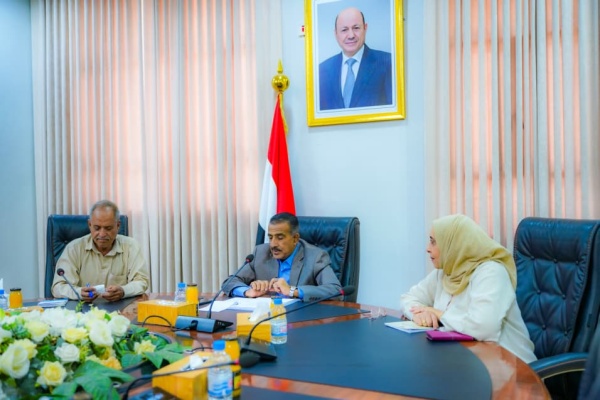 اللجنة العليا للمناقصات والمزايدات تناقش مستوى استيفاء وثائق المشاريع المحالة إليها اللجنة العليا للمناقصات والمزايدات تناقش مستوى استيفاء وثائق المشاريع المحالة إليها