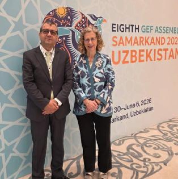 م سمحان يطلع المديرة التنفيذية لبرنامج الأمم المتحدة للبيئة على الانتهاكات الإسرائيلية بحق البيئة الفلسطينية ويبحث تعزيز التعاون المشترك م سمحان يطلع المديرة التنفيذية لبرنامج الأمم المتحدة للبيئة على الانتهاكات الإسرائيلية بحق البيئة الفلسطينية ويبحث تعزيز التعاون المشترك