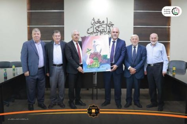 وزير الزراعة يزور جامعة بوليتكنك فلسطين ويتفقد مراكزها البحثية ويبحث تعزيز الشراكة لخدمة القطاع الزراعي وزير الزراعة يزور جامعة بوليتكنك فلسطين ويتفقد مراكزها البحثية ويبحث تعزيز الشراكة لخدمة القطاع الزراعي