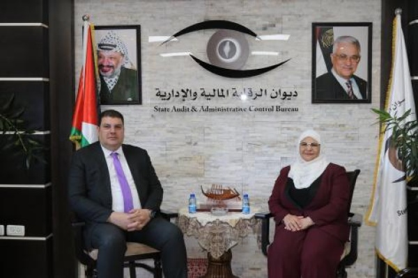 رئيس ديوان الرقابة تستقبل وزير النقل والمواصلات رئيس ديوان الرقابة تستقبل وزير النقل والمواصلات