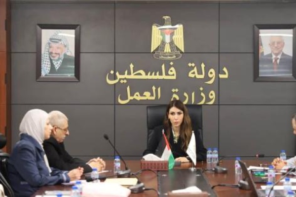 من الرقمنة إلى الاستدامة وزارة العمل تقود خارطة طريق نموذجية لتطوير قطاع التعاونيات من الرقمنة إلى الاستدامة وزارة العمل تقود خارطة طريق نموذجية لتطوير قطاع التعاونيات