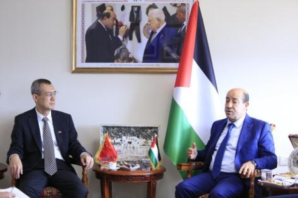 أبو زيد يبحث مع السفير الصيني سبل تعزيز التعاون المشترك