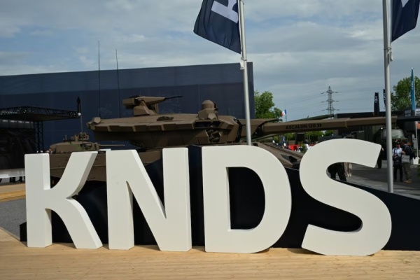 تخطط شركة تصنيع الدبابات knds لإدراجها في سوق الأوراق المالية وألمانيا لشراء حصة 40 تخطط شركة تصنيع الدبابات knds لإدراجها في سوق الأوراق المالية وألمانيا لشراء حصة 40