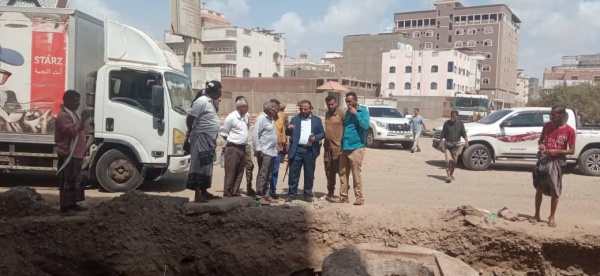 اليزيدي يتفقد أعمال إعادة تأهيل الصرف الصحي ببلوك 29 ويتابع تنفيذ اعمال شبكة شارع الثلاثين بالمنصورة اليزيدي يتفقد أعمال إعادة تأهيل الصرف الصحي ببلوك 29 ويتابع تنفيذ اعمال شبكة شارع الثلاثين بالمنصورة
