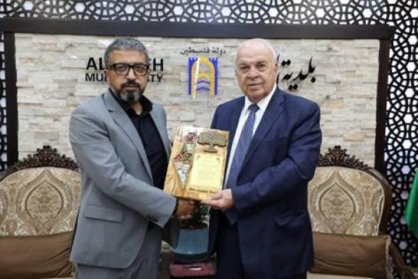 بلدية البيرة ومستشفى hclinic يبحثان تعزيز التعاون في المجال الصحي بلدية البيرة ومستشفى hclinic يبحثان تعزيز التعاون في المجال الصحي