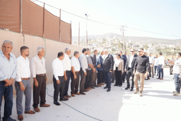 وفد وزاري يبدأ جولة ميدانية في قرى محافظة نابلس المتضررة من جرائم الاحتلال وفد وزاري يبدأ جولة ميدانية في قرى محافظة نابلس المتضررة من جرائم الاحتلال
