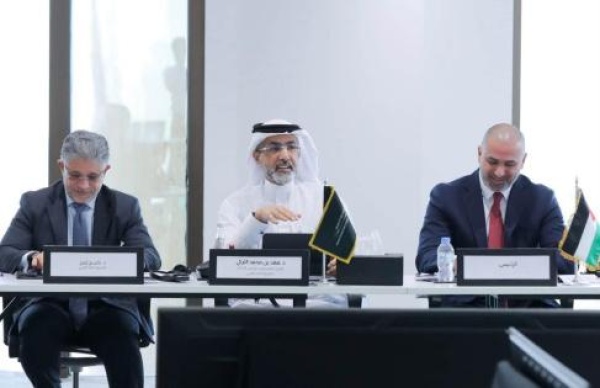 مواجهة المخاطر الجيوسياسية والتقنية الزيتاوي يشارك في اجتماع الاستقرار المالي العربي بأبوظبي مواجهة المخاطر الجيوسياسية والتقنية الزيتاوي يشارك في اجتماع الاستقرار المالي العربي بأبوظبي