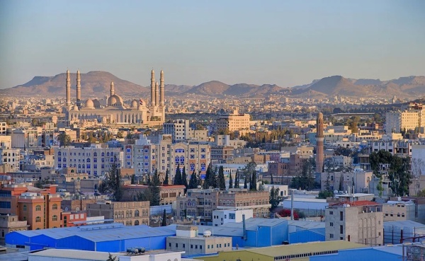 عاجل انفجار غامض وعنيف يهز صنعاء الخاضعة للحوثيين عاجل انفجار غامض وعنيف يهز صنعاء الخاضعة للحوثيين