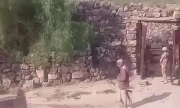 الحوثيون يفرضون حصار ا على بني شران ويشنون حملة مداهمات شمال صنعاء