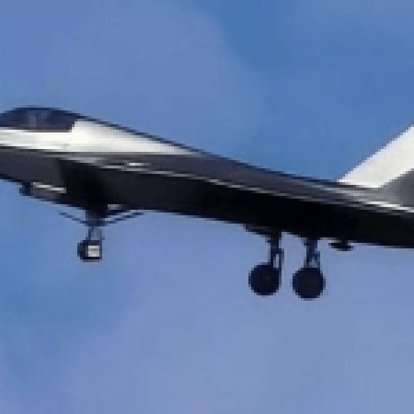 مقاتلة j 35 الصينية تظهر بطلاء عاكس يثير تساؤلات حول تقنية تخف جديدة مقاتلة j 35 الصينية تظهر بطلاء عاكس يثير تساؤلات حول تقنية تخف جديدة