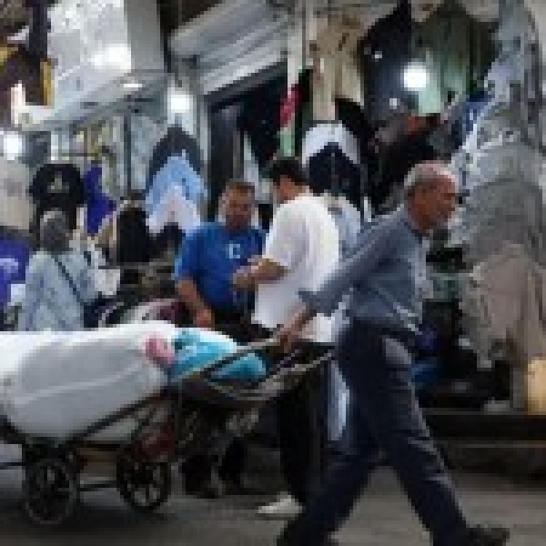 بزشكيان يدعو لإنهاء الحرب وواشنطن تصعد الحرب الاقتصادية على إيران والصين تقول إن العقوبات ليست الحل بزشكيان يدعو لإنهاء الحرب وواشنطن تصعد الحرب الاقتصادية على إيران والصين تقول إن العقوبات ليست الحل