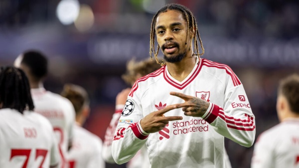 دوري أبطال أوروبا باركولا يسكت منتقديه بهاتريك ويعيد الهيبة لليفربول