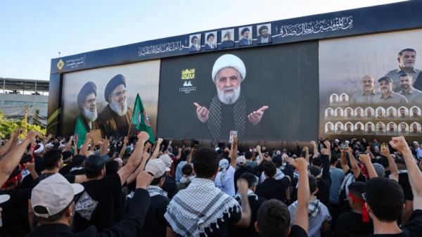 الأمين العام لحزب الله نعيم قاسم يعتبر أن إسرائيل فشلت في كسر المقاومة الأمين العام لحزب الله نعيم قاسم يعتبر أن إسرائيل فشلت في كسر المقاومة