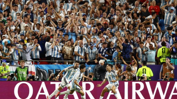 مونديال 2026 الأرجنتين تبلغ نصف النهائي بشق الأنفس على حساب سويسرا المنقوصة 3 1 بعد التمديد مونديال 2026 الأرجنتين تبلغ نصف النهائي بشق الأنفس على حساب سويسرا المنقوصة 3 1 بعد التمديد