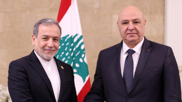 عراقجي يدعو عون لـ إنقاذ لبنان من عدوه الحقيقي عقب حث الرئيس اللبناني طهران على الكف عن التدخل في شؤون بلاده