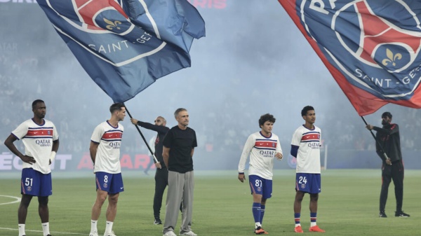 الدوري الفرنسي باريس سان جرمان يسعى لتعزيز صدارته أمام لوهافر وديربي الشمال يشعل الجولة الدوري الفرنسي باريس سان جرمان يسعى لتعزيز صدارته أمام لوهافر وديربي الشمال يشعل الجولة
