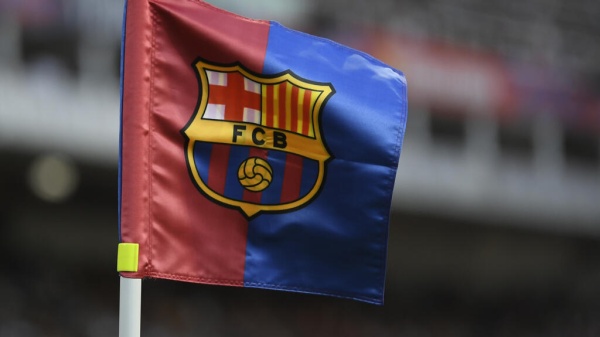 برشلونة يطلب من الأهلي المصري تفعيل بند شراء اللاعب الشاب حمزة عبد الكريم برشلونة يطلب من الأهلي المصري تفعيل بند شراء اللاعب الشاب حمزة عبد الكريم
