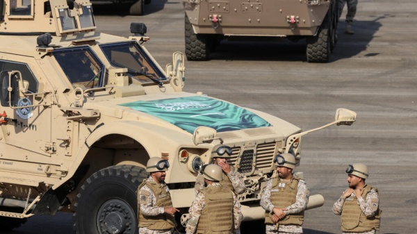 السعودية تعلن التصدي لهجمات جديدة للحوثيين وتصدر تحذيرا في مكة السعودية تعلن التصدي لهجمات جديدة للحوثيين وتصدر تحذيرا في مكة