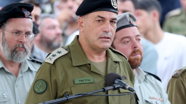 قائد الجيش الإسرائيلي يتعهد من جنوب لبنان العمل بحزم ضد حزب الله قائد الجيش الإسرائيلي يتعهد من جنوب لبنان العمل بحزم ضد حزب الله