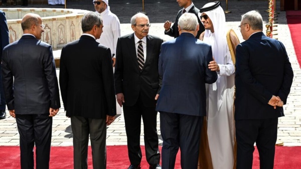 قطر تعلن عن مشروع استثماري لتطوير قطاع الكهرباء في لبنان قطر تعلن عن مشروع استثماري لتطوير قطاع الكهرباء في لبنان