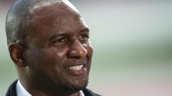 الاتحاد السنغالي لكرة القدم يعين باتريك فييرا مدربا للمنتخب الوطني خلفا لبابي تياو الاتحاد السنغالي لكرة القدم يعين باتريك فييرا مدربا للمنتخب الوطني خلفا لبابي تياو