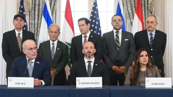 جولة مباحثات جديدة بين لبنان واسرائيل وسط توتر إقليمي جولة مباحثات جديدة بين لبنان واسرائيل وسط توتر إقليمي